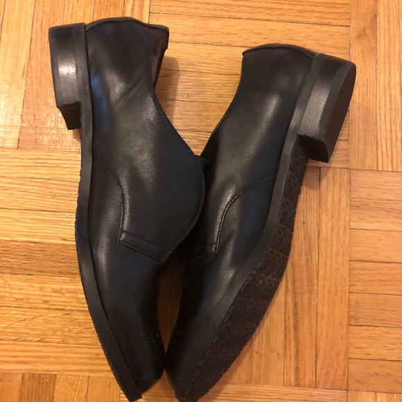 ADRIENNE VITTADINI leather shoes - Picture 3 of 5